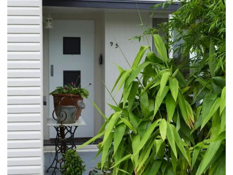 95 Locke St, Warwick QLD 4370