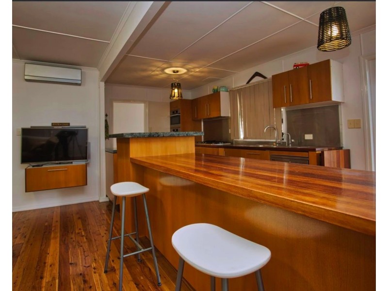 95 Locke St, Warwick QLD 4370