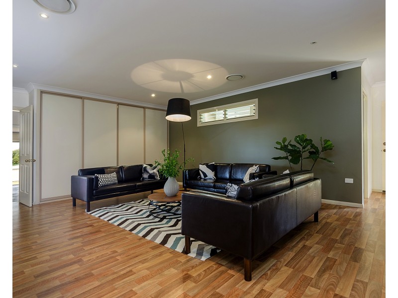 4 Rebecca Ct, Warwick QLD 4370