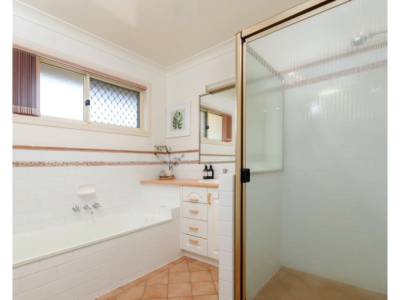 4 Rebecca Ct, Warwick QLD 4370