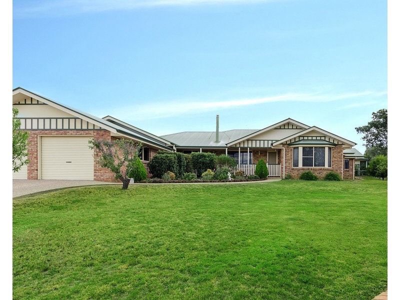 4 Rebecca Ct, Warwick QLD 4370