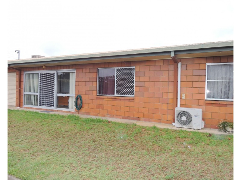 2/13 Barth St, Warwick QLD 4370