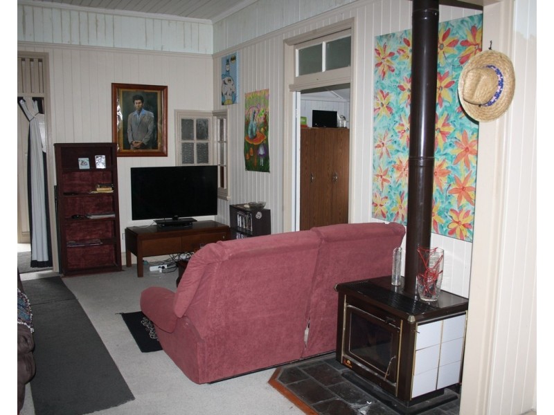 79 Pratten St, Warwick QLD 4370