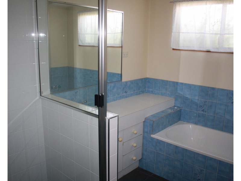 12 Ross Street, Warwick QLD 4370