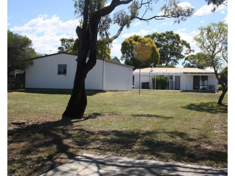 12 Ross Street, Warwick QLD 4370