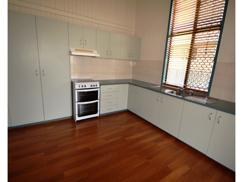 7 George St, Warwick QLD 4370