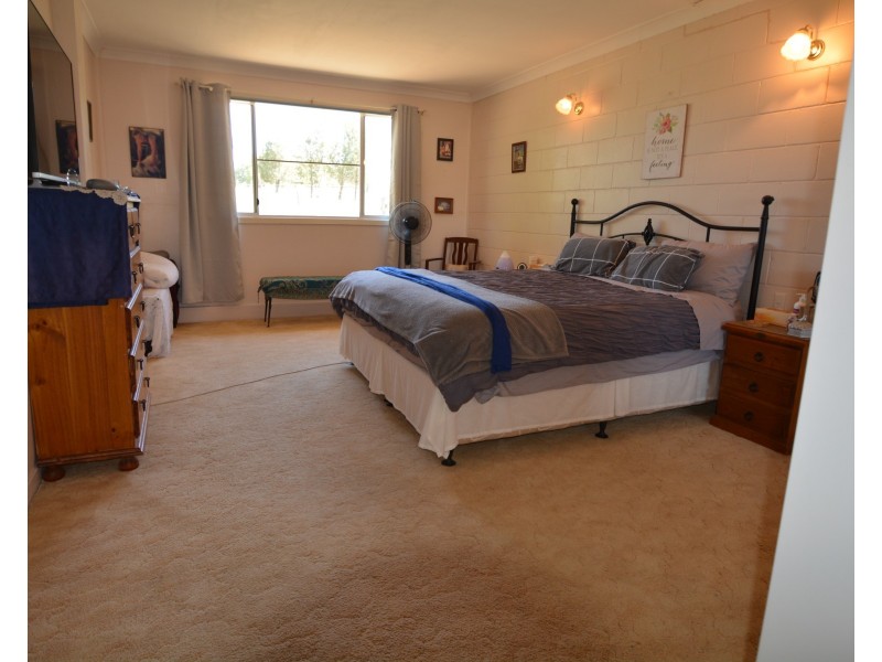 156 Warner St, Rosenthal Heights QLD 4370