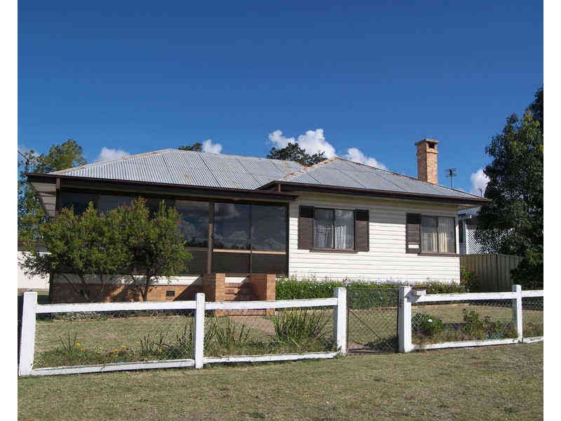 112B Pratten Street, Warwick QLD 4370