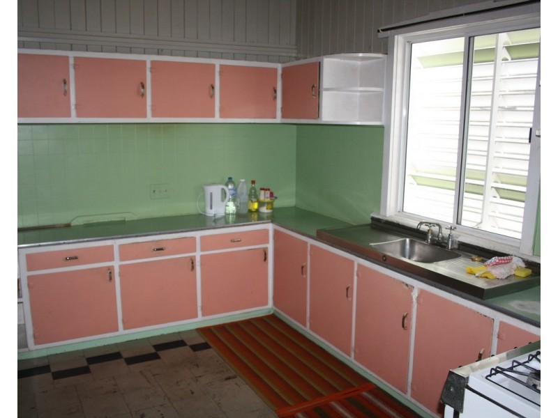 16 Wood St, Warwick QLD 4370
