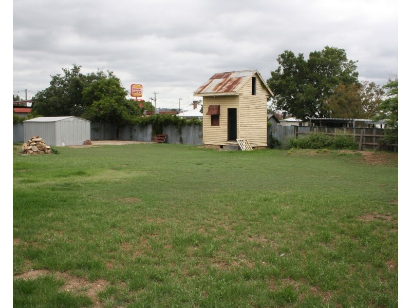 30 Stewart Ave, Warwick QLD 4370