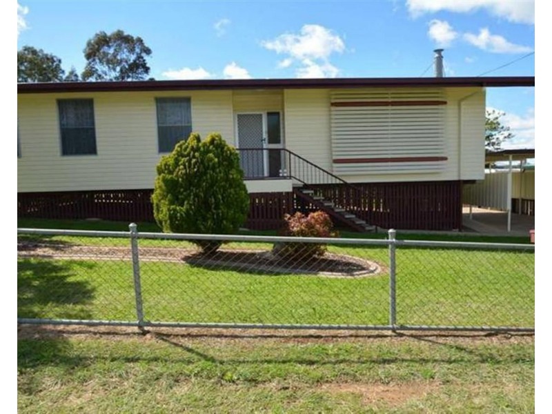 4 Furness Crescent, Warwick QLD 4370