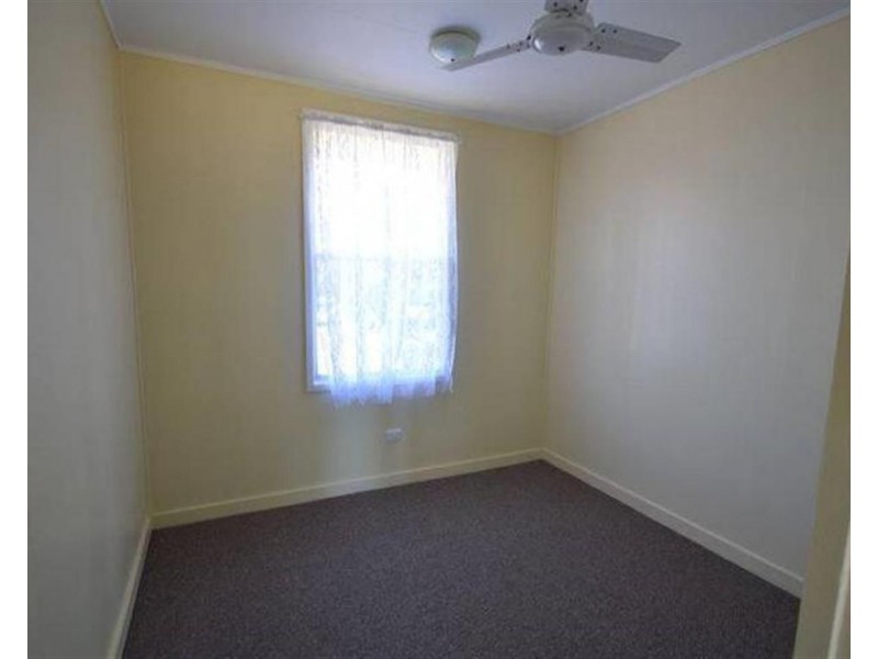 4 Furness Crescent, Warwick QLD 4370