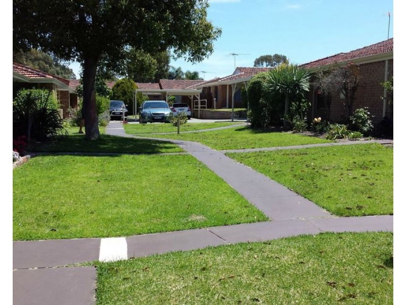 14/186 Twickenham Drive, Kingsley WA 6026