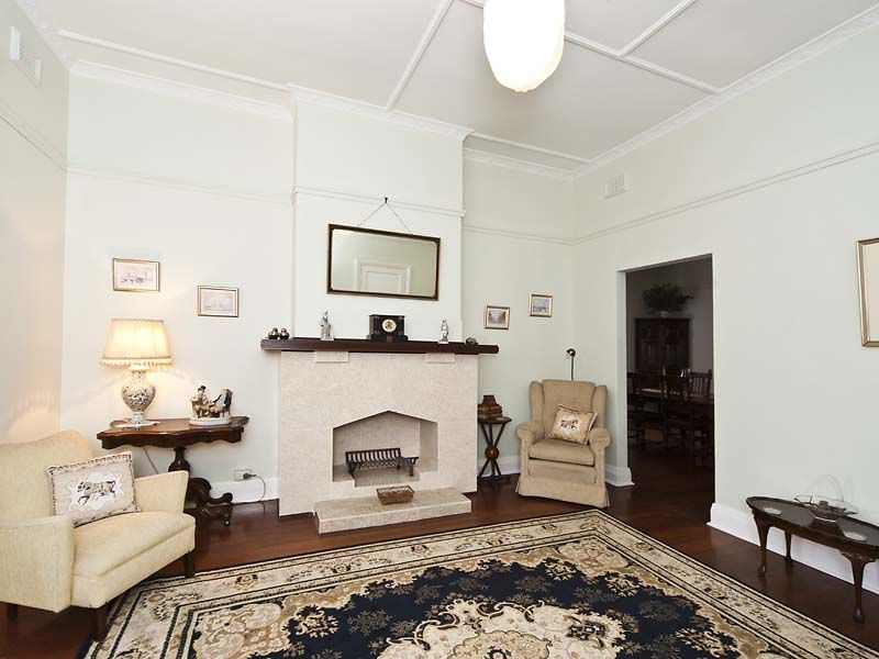 52a Edward Street, Nedlands WA 6009