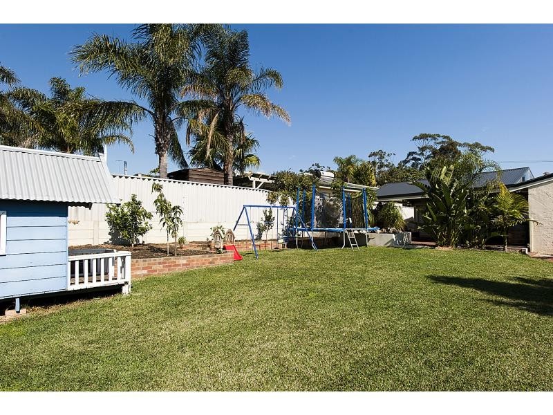 16 Glenn Place, Duncraig WA 6023