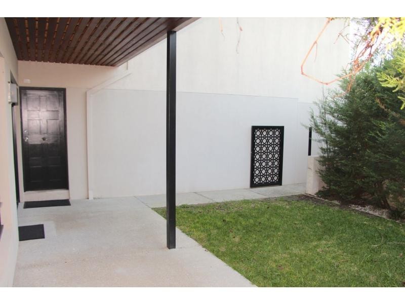 2 Albert St, Claremont WA 6010