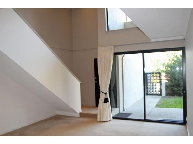 2 Albert St, Claremont WA 6010