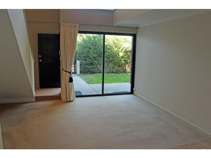 2 Albert St, Claremont WA 6010