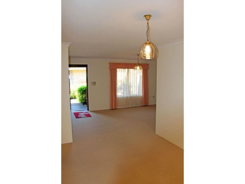 33/2 Theakston Green, Leeming WA 6149