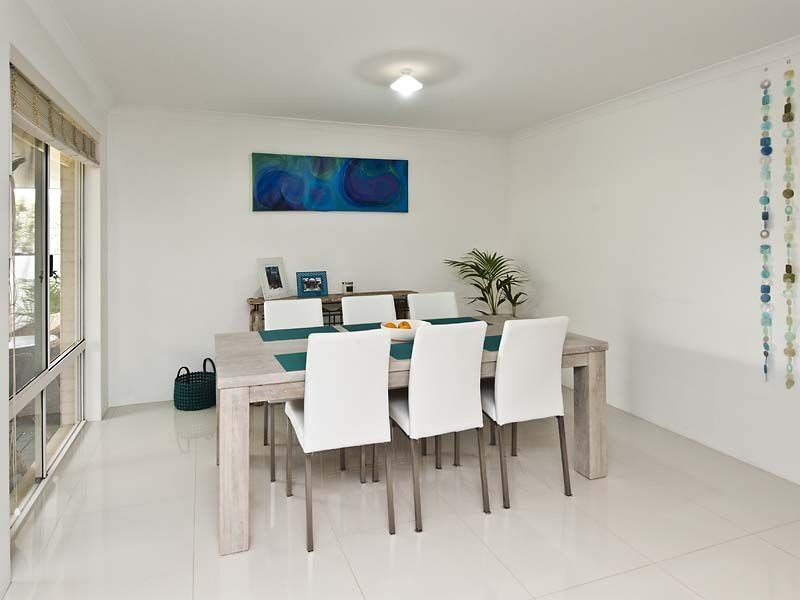 12 Hamelin Street, Two Rocks WA 6037