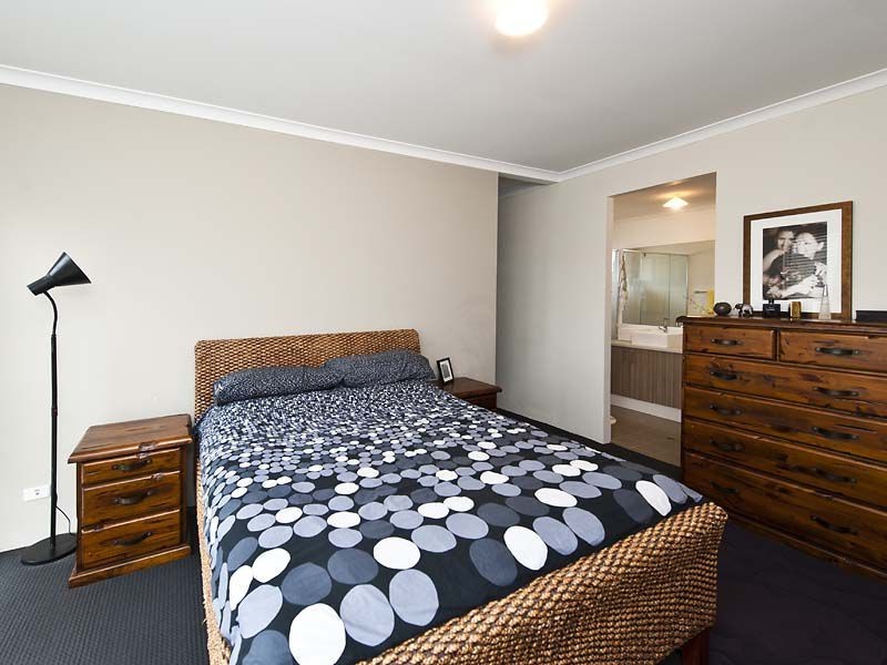 12 Hamelin Street, Two Rocks WA 6037