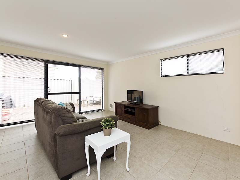 21 Portsalon Parkway, Butler WA 6036