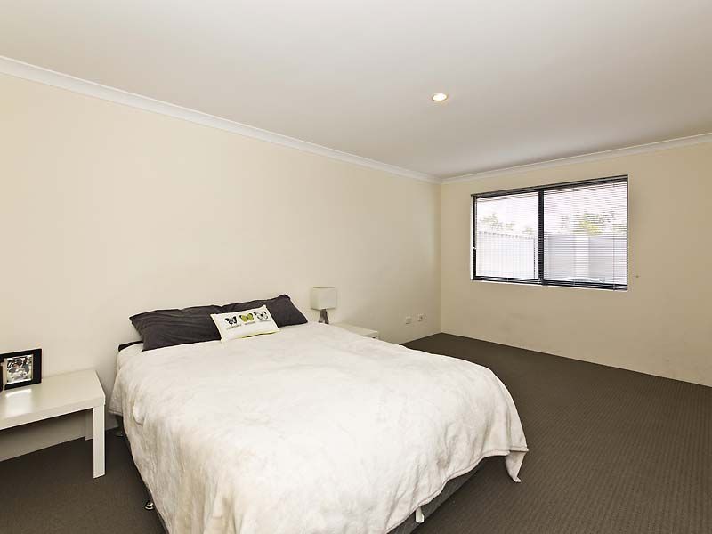 21 Portsalon Parkway, Butler WA 6036