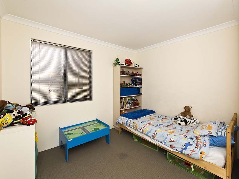 21 Portsalon Parkway, Butler WA 6036