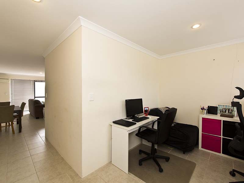 21 Portsalon Parkway, Butler WA 6036