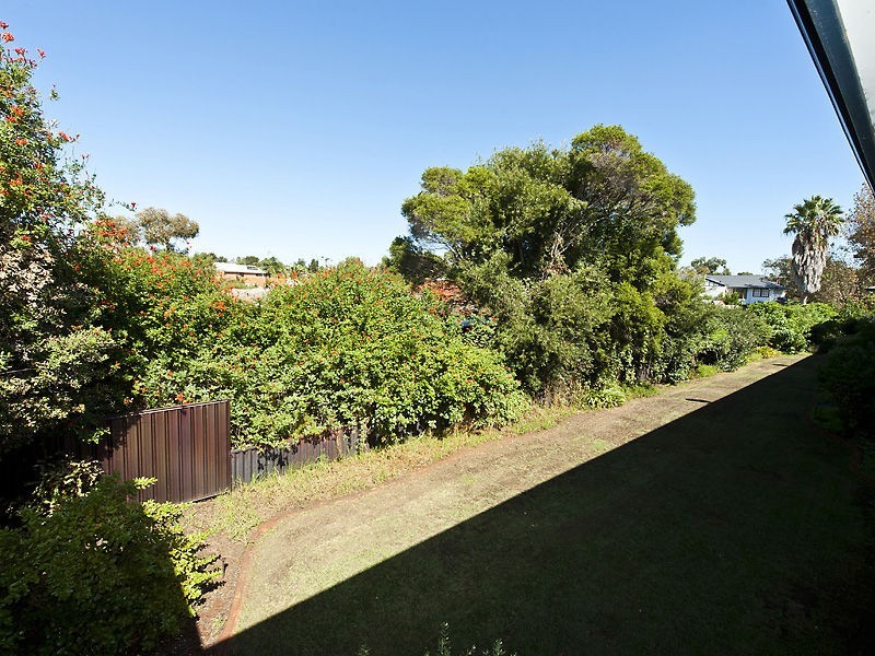 61/20 Ellerby St, Glendalough WA 6016