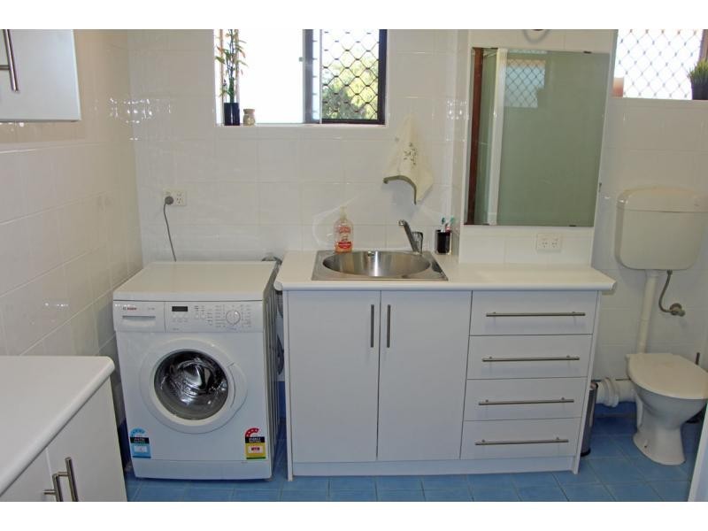 61/20 Ellerby St, Glendalough WA 6016