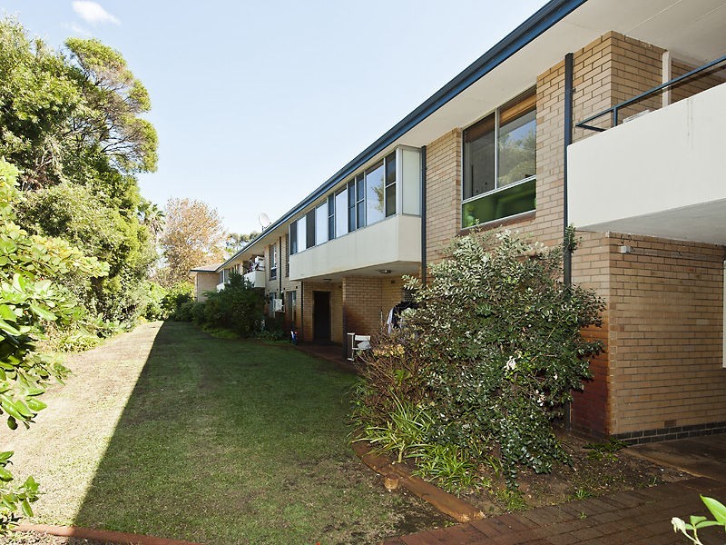 61/20 Ellerby St, Glendalough WA 6016