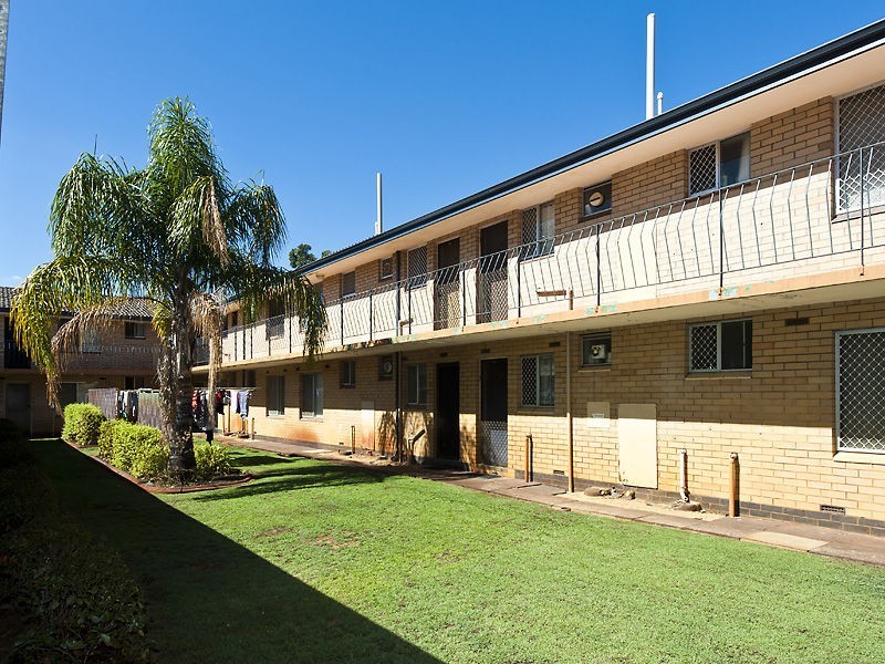 61/20 Ellerby St, Glendalough WA 6016