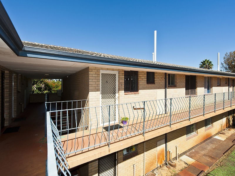 61/20 Ellerby St, Glendalough WA 6016