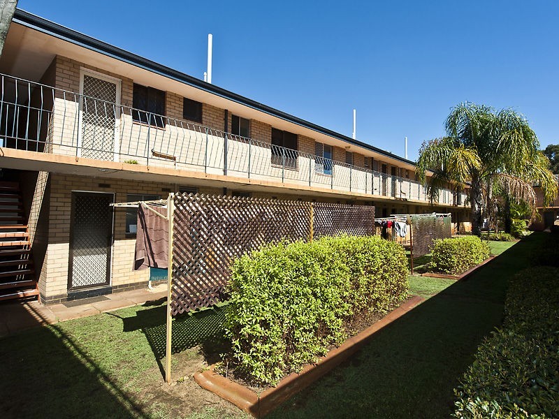 61/20 Ellerby St, Glendalough WA 6016
