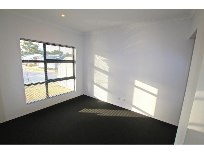 77 Hollyford Parade, Butler WA 6036