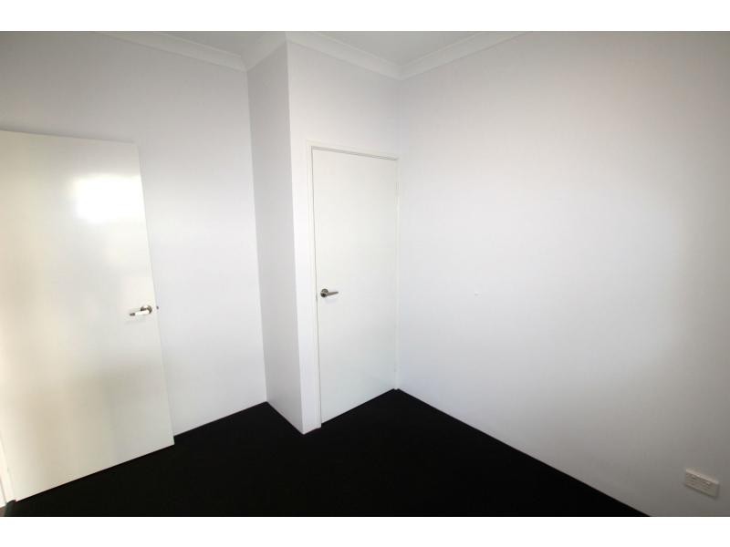 77 Hollyford Parade, Butler WA 6036