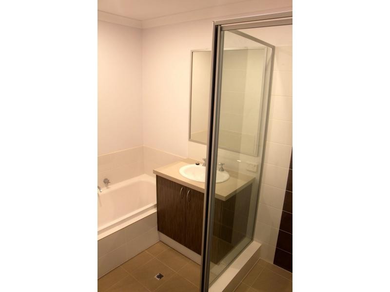 77 Hollyford Parade, Butler WA 6036