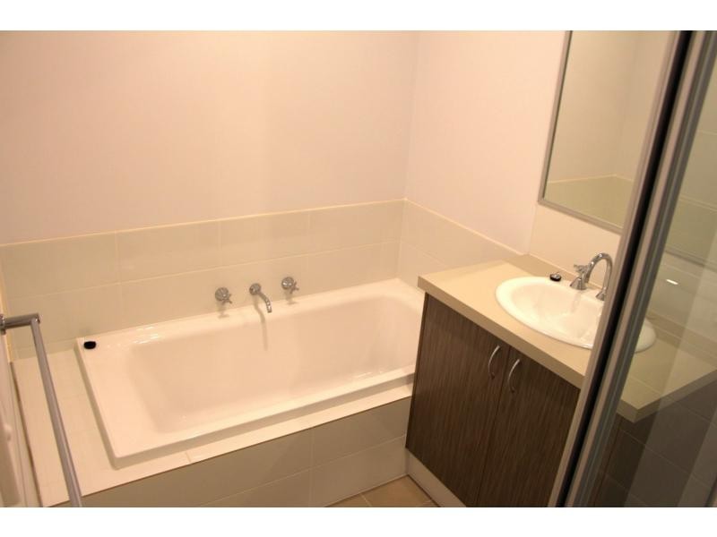 77 Hollyford Parade, Butler WA 6036