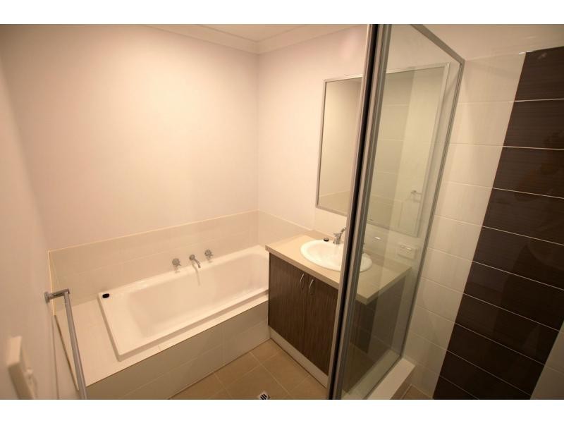 77 Hollyford Parade, Butler WA 6036