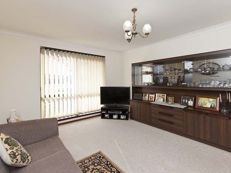 8 Sunart Close, Hamersley WA 6022