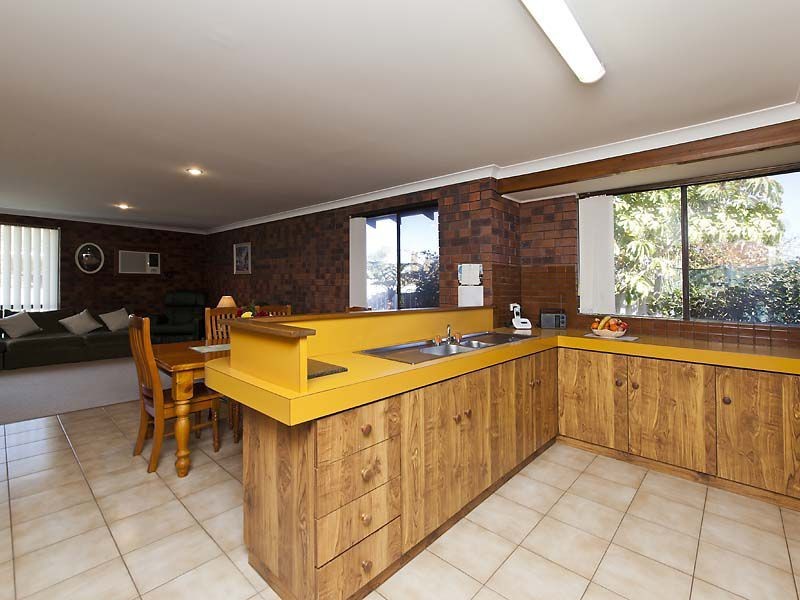 8 Sunart Close, Hamersley WA 6022