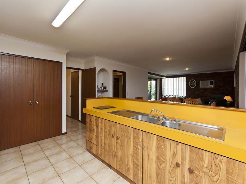 8 Sunart Close, Hamersley WA 6022