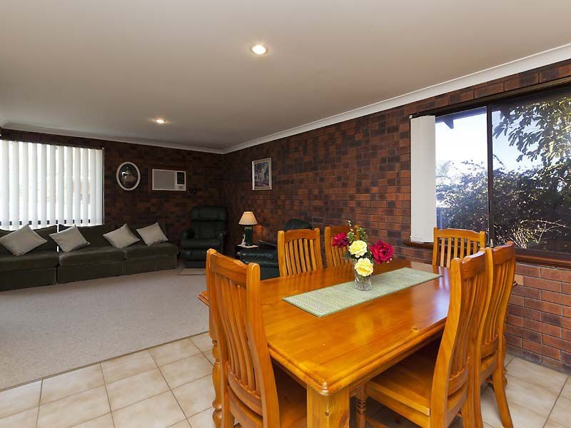 8 Sunart Close, Hamersley WA 6022