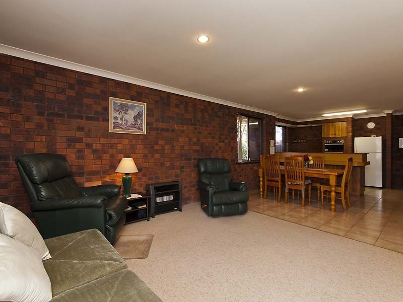 8 Sunart Close, Hamersley WA 6022