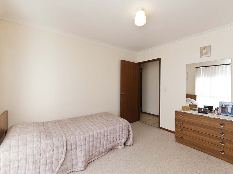 8 Sunart Close, Hamersley WA 6022