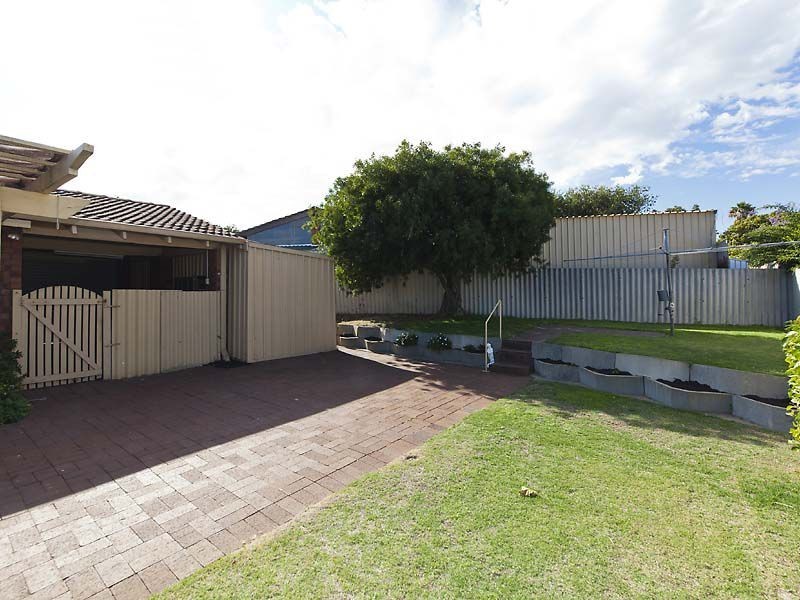 8 Sunart Close, Hamersley WA 6022