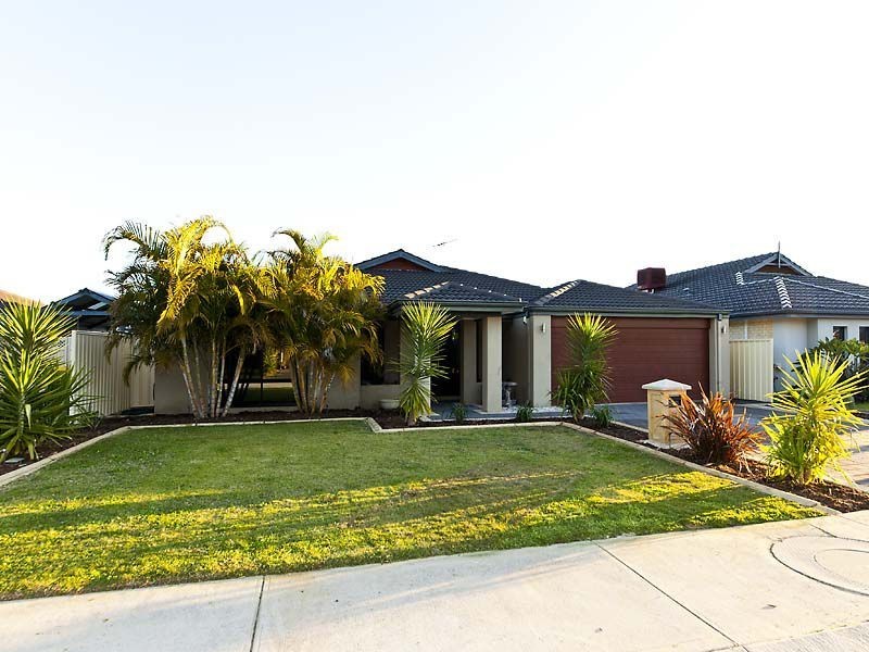 11 Milano Loop, Seville Grove WA 6112