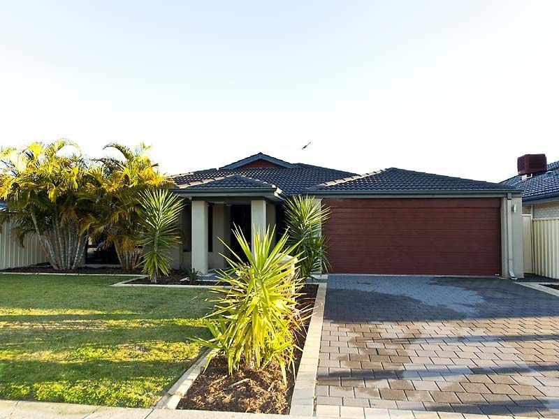 11 Milano Loop, Seville Grove WA 6112