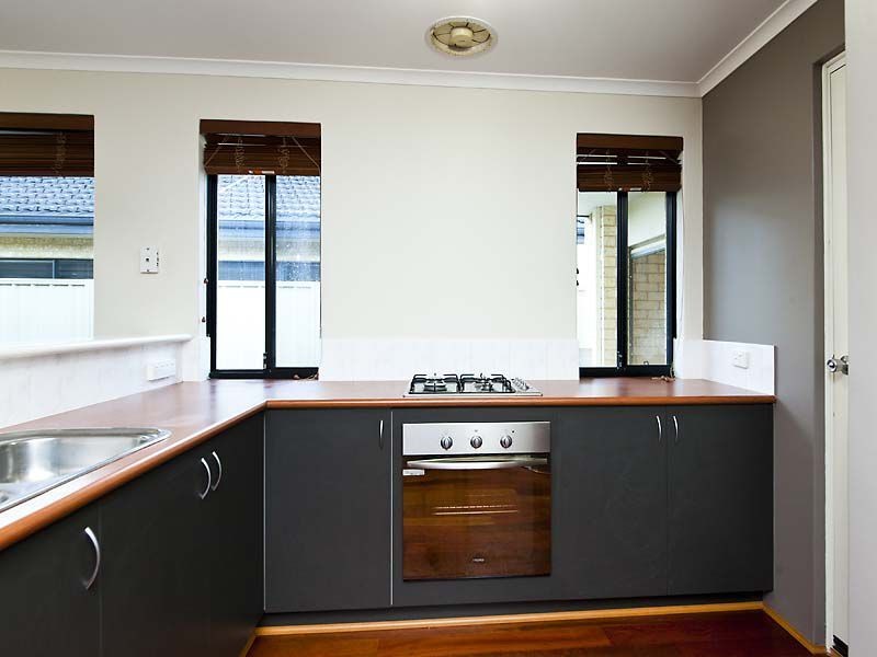 11 Milano Loop, Seville Grove WA 6112